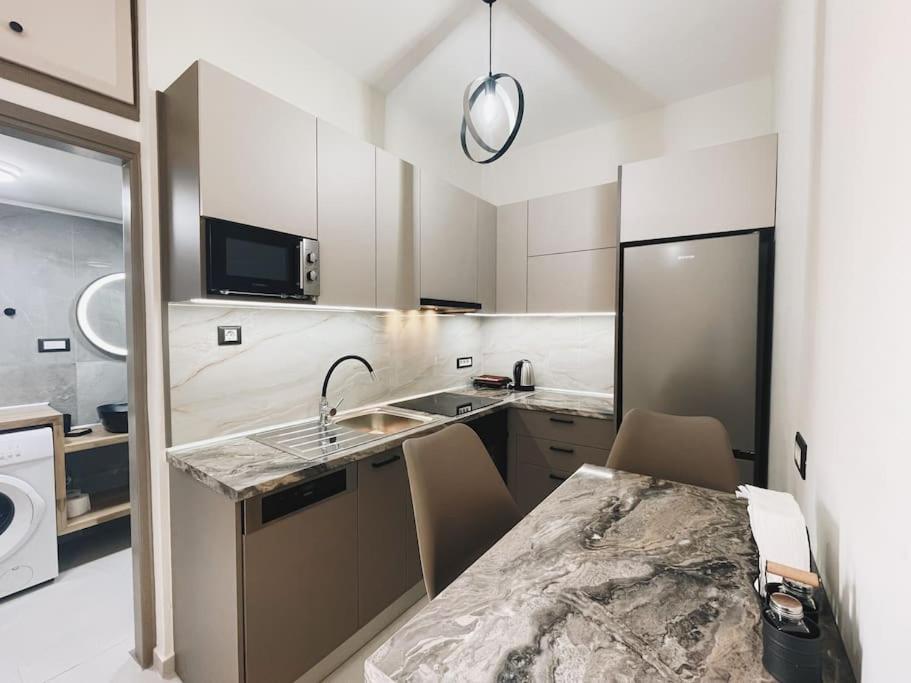 Comfy Corner Luxury Apartment 하니아 외부 사진