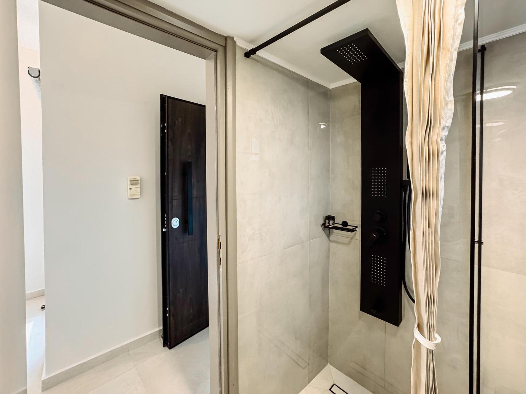 Comfy Corner Luxury Apartment 하니아 외부 사진